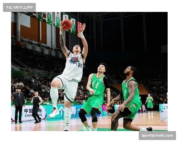 广厦布朗41分撕破上海防线 第三节高强度攻防奠定胜局